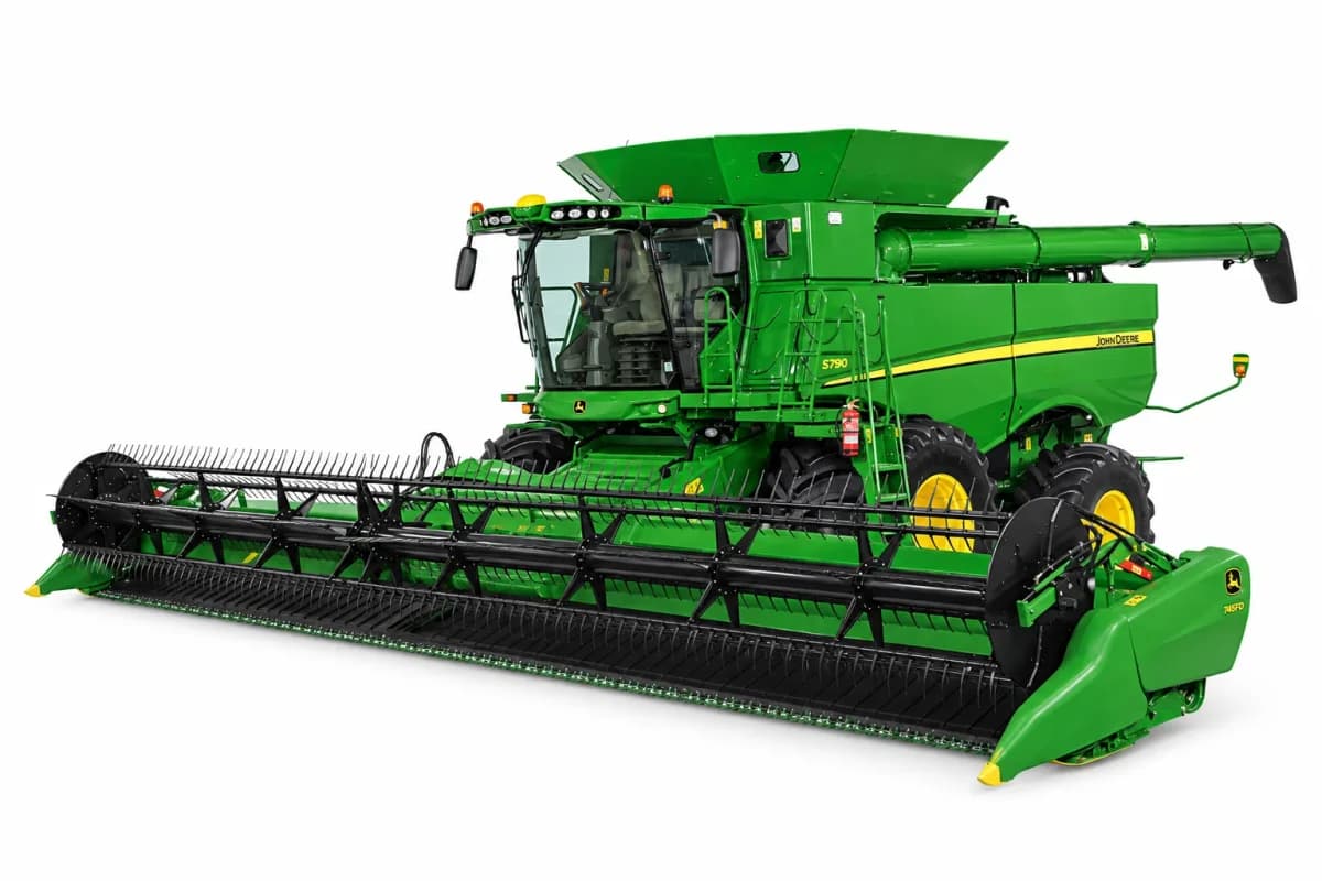 Colheitadeira John Deere S790
